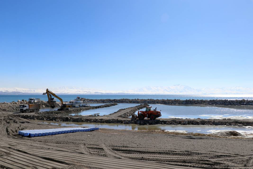 Van Gölü’nde alarma geçiren gelişme! Kayboluyor… - Resim: 15
